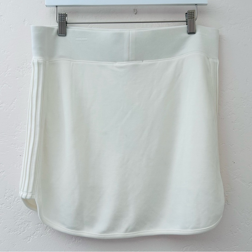 ATHLETA Serenity Skirt Color Salt size M Athletic Tennis NWT - Picture 6 of 11